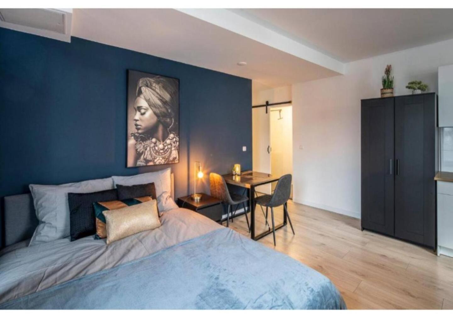 B&K Urban City Suites ティルブルグ エクステリア 写真