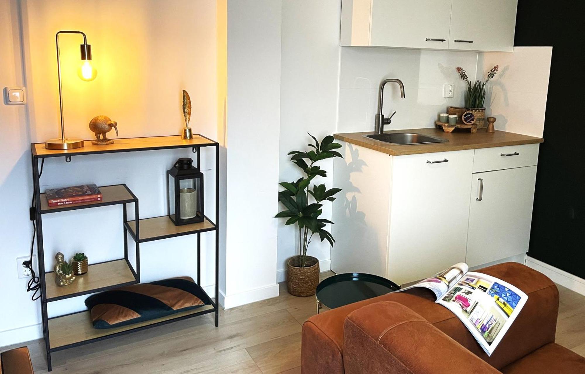 B&K Urban City Suites ティルブルグ エクステリア 写真